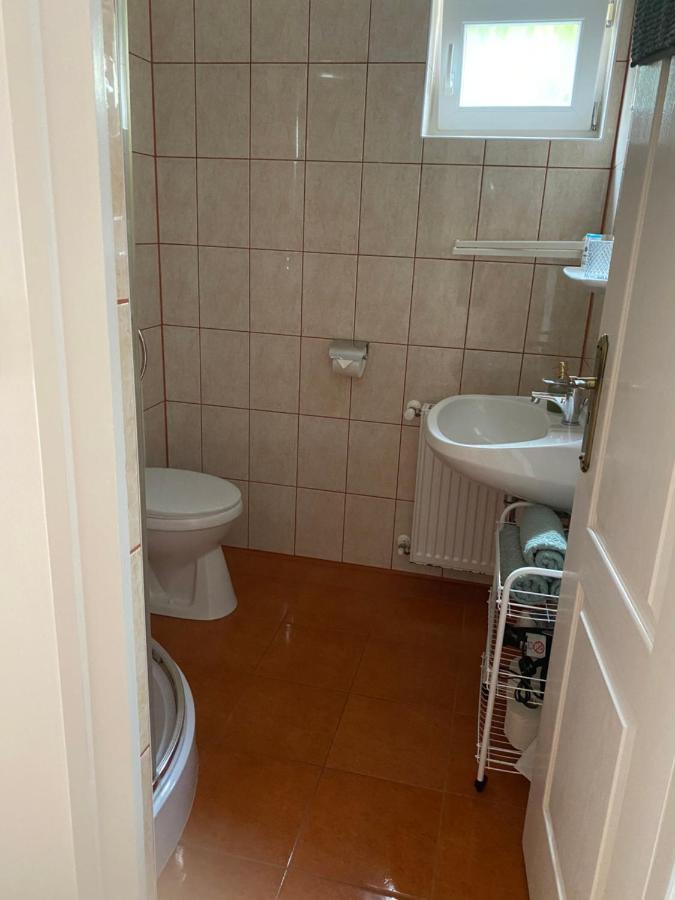 Bonita Apartmanhaz Apartment ซาลาคาโรส ภายนอก รูปภาพ