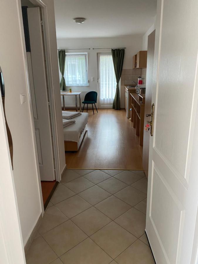 Bonita Apartmanhaz Apartment ซาลาคาโรส ภายนอก รูปภาพ